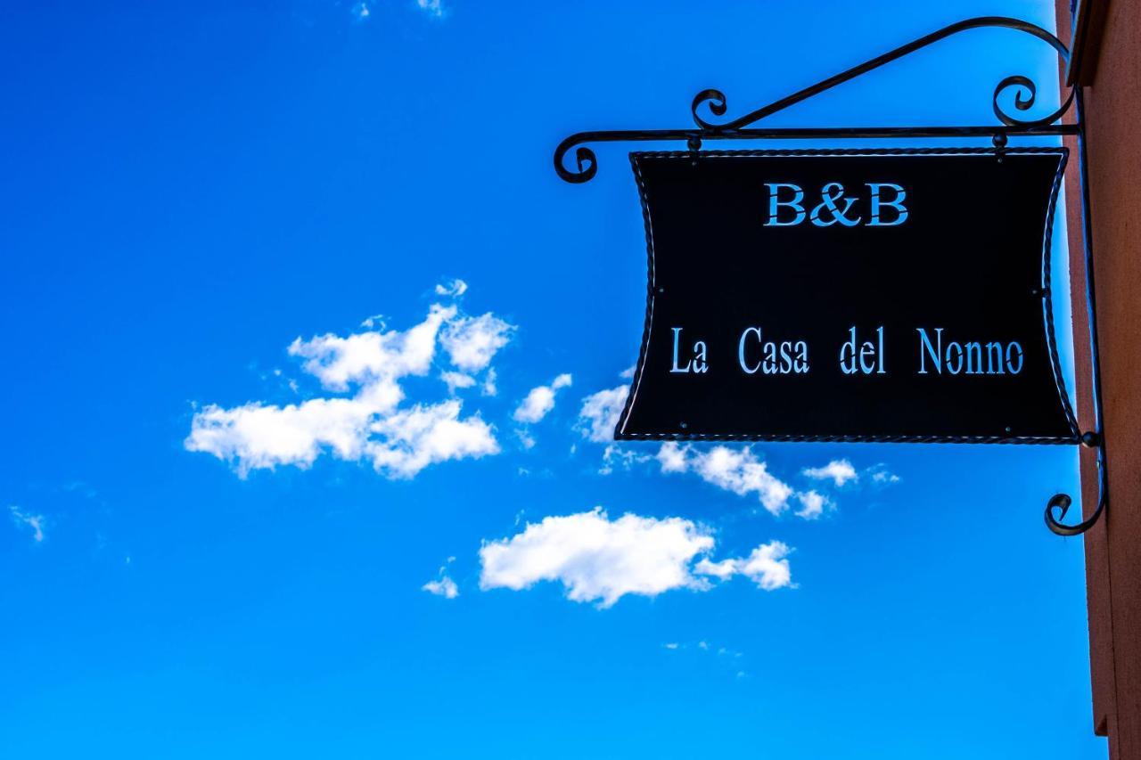 스폴토레 La Casa Del Nonno B&B 외부 사진
